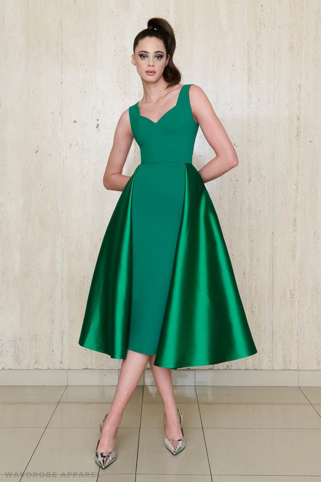 greta constantine green dress Greta Constantine Spring 2024 Ready To Wear Look 16