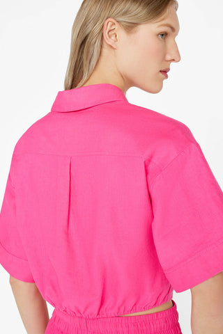 Frame - Cropped Twist Front Shirt in Flamingo