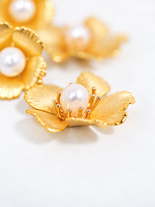 The Pink Reef - Small Double Golden Flower with Pearl Earrings