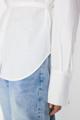 Frame - Slit Back Waist Tie Shirt in Blanc