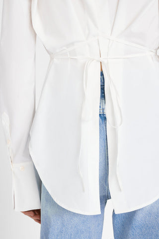 Frame - Slit Back Waist Tie Shirt in Blanc